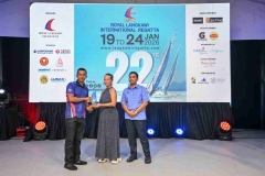 Opening-Ceremony-Prize-Presentation_0203_8_11zon