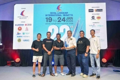 Opening-Ceremony-Prize-Presentation_0235_5_11zon