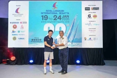 Opening-Ceremony-Prize-Presentation_0239_8_11zon