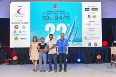 Opening-Ceremony-Prize-Presentation_0253_2_11zon